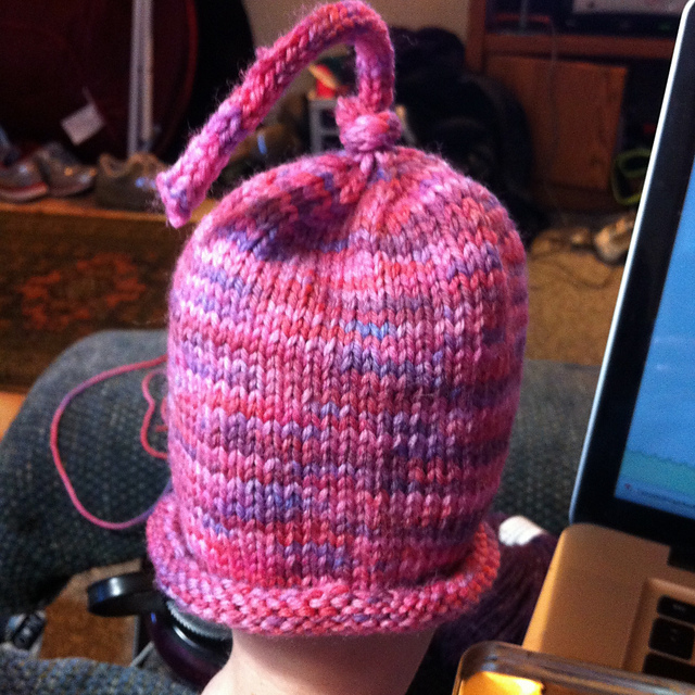 Umbilical cord hat