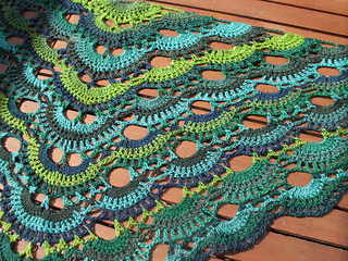Ravelry: Virus shawl / Virustuch pattern by Julia Marquardt