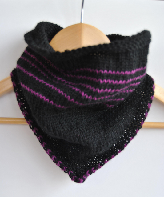 Défi 13 bandana cowl knitting pattern