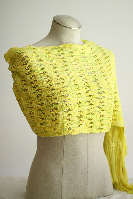 WoolTherapy's Daffodil Buttercream