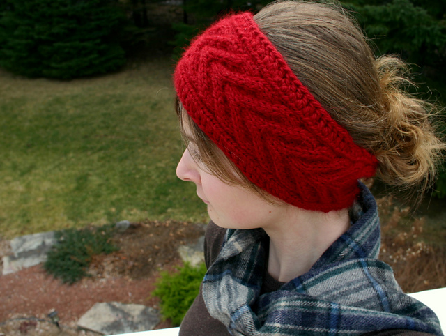 Horseshoe Cable Headband by Sarah Gettel