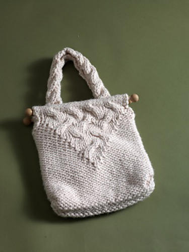 Cable Bag by Lion Brand Yarn