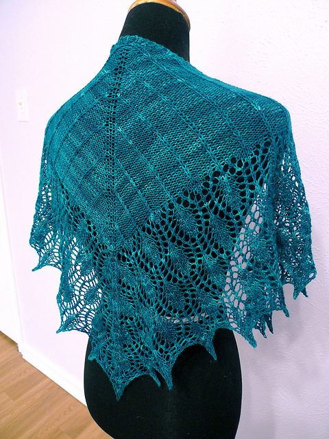 Peacock Shawlette