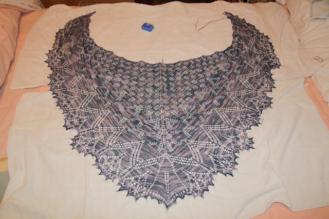 http://images4.ravelrycache.com/uploads/natty500/70443398/2011_0804chale0016_medium2.JPG