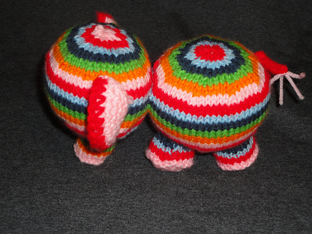 Side profile of the elefante.