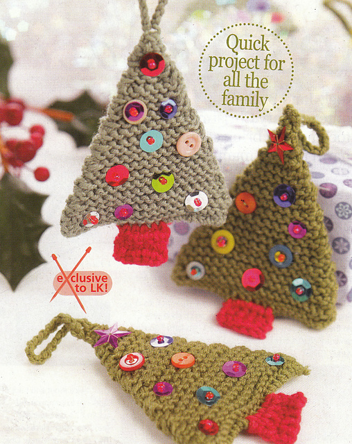 http://images4.ravelrycache.com/uploads/susiejohns/18051697/knitted_xmas_tree_medium2.jpg